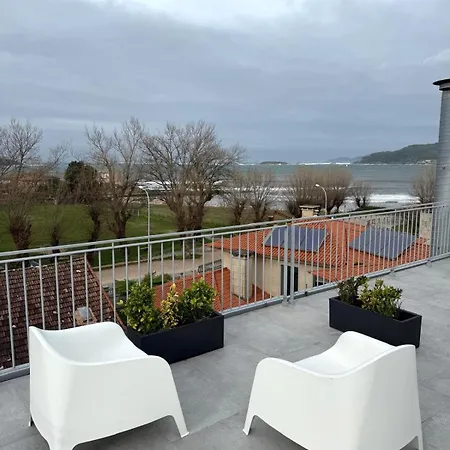 Angelito Playa America Atico דירה